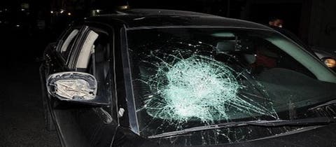 كسروا 3 سيارات .. 4 “مشرملين” يحدثون فوضى بالحي المحمدي