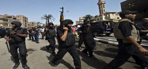 مصر.. مقتل 6 “إرهابيين” في تبادل لإطلاق النار مع الشرطة