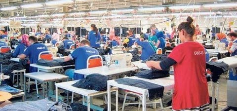 الحكومة المغربية تعلن فرض الضرائب على الألبسة التركية