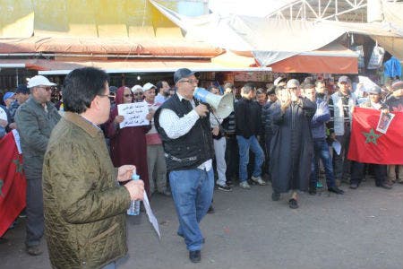أكادير: احتقان كبير بين تجار سوق الأحد و المجلس البلدي “فيديو”