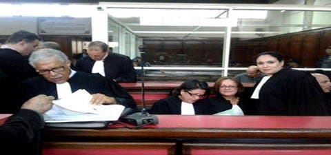 الروكاني لمحامي الدولة: ” لاتقحموا الملك في محاكمة الزفزافي ورفاقه “