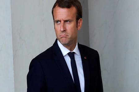 فلاح يوبخ الرئيس الفرنسي: تكلم معي بأدب