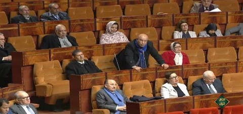 عدي بوعرفة يثير زوبعة داخل البرلمان ..اتهم النواب بالضعف !!