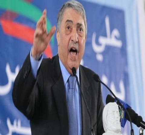 زعيم سياسي : الجزائر تعيش “مأزقا” سياسيا شاملا