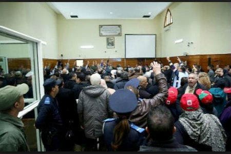 حراك الريف : متهم يطالب بعرض شريط “هبة بريس” أثناء محاصرة “لفتيت”