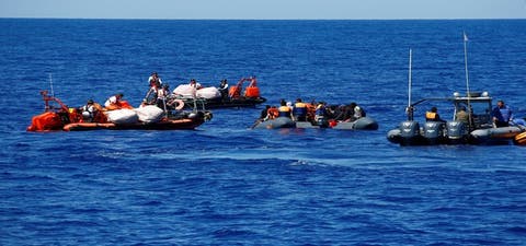 إنقاذ ستة مهاجرين مغاربة وجزائريين قرب مضيق جبل طارق