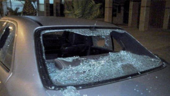 Photo of سيارات مهشمة و إصابات قبيل لقاء حسنية أكادير و الرجاء البيضاوي‎