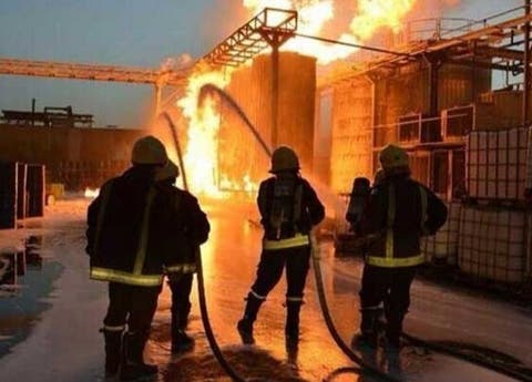 مقتل وإصابة 18 شخصا في حريق بمصنع للكيماويات