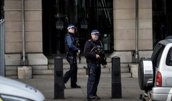 Photo of بريطانيا.. إستنفار أمني بسبب صندوق مريب في العاصمة لندن