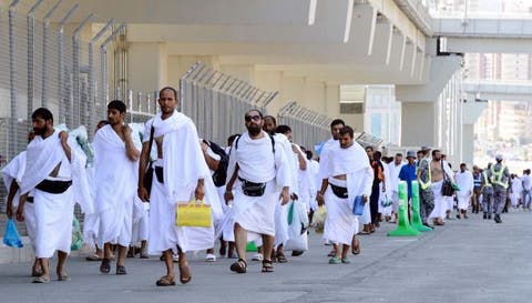 السعودية تعلن 6 خطوات لإصدار تأشيرة العمرة إلكترونيا للقادمين من الخارج