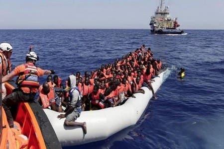 توقيف 35 مرشحاً للهجرة السرية في عرض سواحل الحسيمة