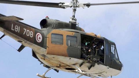 مقتل شخصين بسقوط طائرة عسكرية بتونس