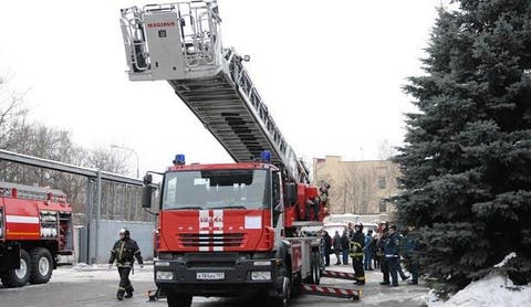 روسيا .. مصرع ستة أشخاص في حريق بمسكن جماعي