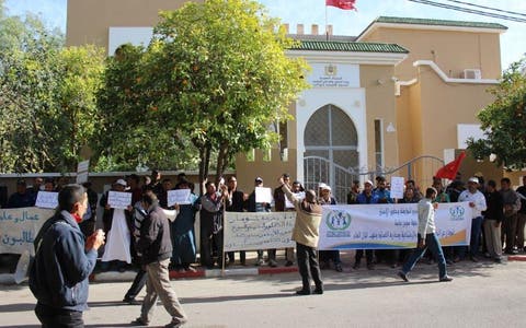 تارودانت: العمال الزراعيون يحتجون أمام المديرية الإقليمية لوزارة التشغيل‎