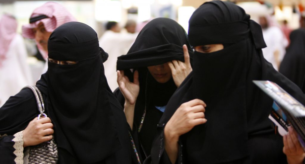 Photo of خطبة جمعة حول حرية المرأة تثير جدلا كبيرا في الكويت