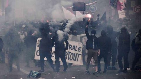 توقيف أكثر من 100 شخص بعيد العمال في باريس