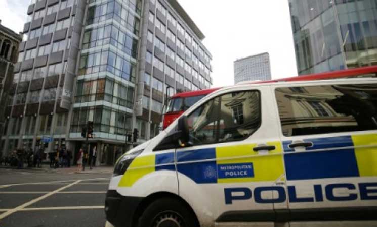 Photo of إصابة فتيين بالرصاص في لندن