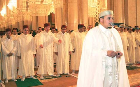 الإمام القزابري يعود لصلاة التراويح بمسجد الحسن الثاني بالبيضاء