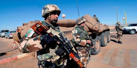 الجيش الجزائري ينفذ عملية اغتيال في حق شاب صحراوي بتندوف و البوليساريو تحاول طمس معالمعا‎