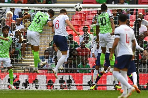 إنجلترا تحقق فوزا صعبا على نيجيريا استعدادا للمونديال