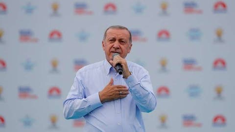 أردوغان يدعو الأتراك لـ”إعطاء درس للغرب”