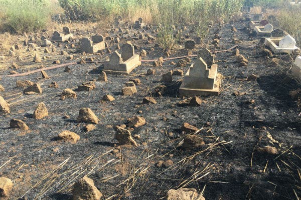 Photo of حريق يفحم القبور بمقبرة الشهداء بالدار البيضاء