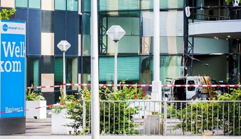 شاحنة تقتحم مكاتب صحيفة بارزة في امستردام