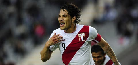 غريرو يقود بيرو للفوز على السعودية بثلاثية