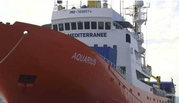 Photo of إيطاليا ترفض استقبال سفينة أخرى لإنقاذ المهاجرين