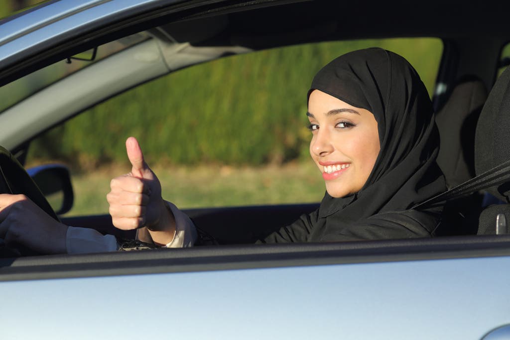 Photo of اول فنانة تقود سيارتها في السعودية : هذه نصيحتي ( فيديو )