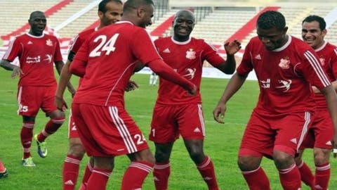 موازاة مع انتقالات اللاعبين.. فريق من القارة السمراء يستنجد بمدرب مغربي