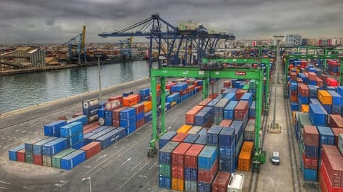 ميناء البيضاء يرد على هبة بريس: “حركة الشاحنات و التعشير عادا لوضعهما الطبيعي”