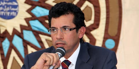 رسميا.. وزير الرياضة المصري يعطي الضوء الأخضر لعودة الجماهير