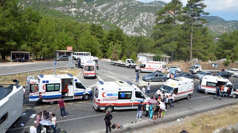 إصابة 11 سائحا روسيا في حادث سير بتركيا