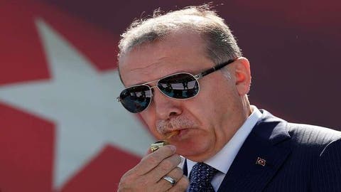 أردوغان يدعو أبناء عمومته للحشد الاقتصادي