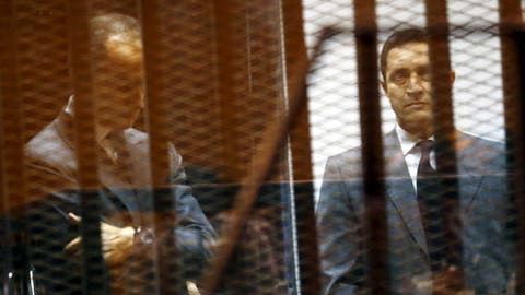 إخلاء سبيل علاء وجمال مبارك في قضية التلاعب بالبورصة