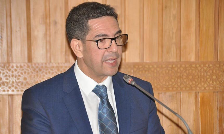 Photo of الوزير أمزاري في مواجهة 15 الف مدير قرروا ” المقاطعة “