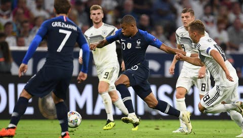 المنتخب الفرنسي يقلب الطاولة على نظيره الألماني