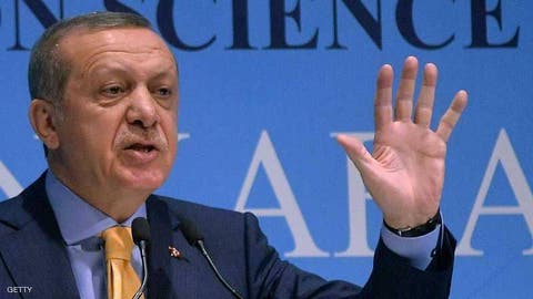 بعد طردها المئات.. تركيا تلاحق علماءها الفارين