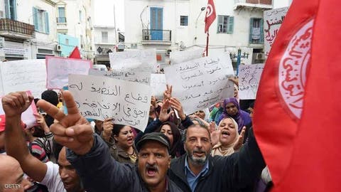 إضراب 650 ألف موظفي حكومي في تونس