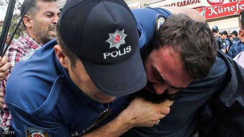 الحكم بالسجن المؤبد على ألفي تركي بسبب الانقلاب الفاشل