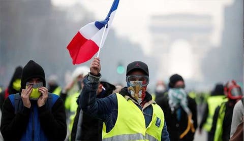 فرنسا .. اعتقال 107 من المتظاهرين وسط العاصمة باريس