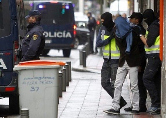 Photo of إسبانيا .. اعتقال مغربي يشتبه في انتمائه لمنظمة إرهابية