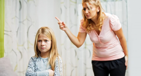 خبير في التحليل النفسي : أيها الآباء كفاكم تدميراً للمراهقين