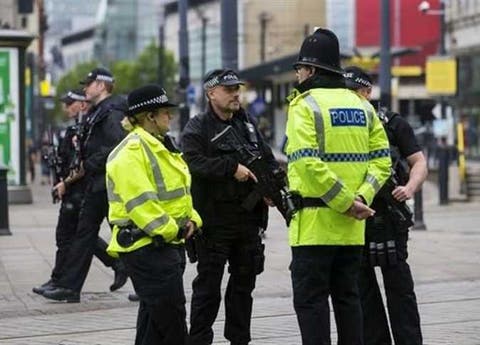 الشرطة البريطانية: طعن 3 أشخاص في مركز طبي بلندن