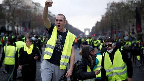 “السترات الصفراء” في فرنسا: هناك تجاهل للمسيرات السلمية
