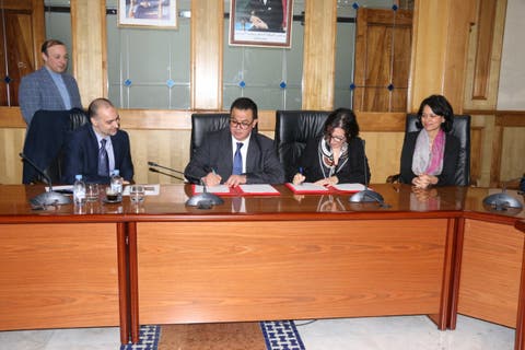 اتفاقية بشأن التكوين المهني المستمر عن بعد  بين وزارة الصحة وشركة “جونسون” بالمغرب