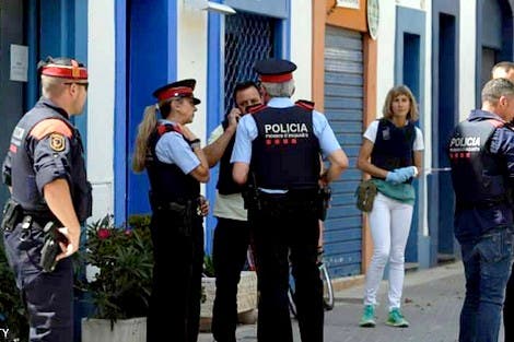 إسبانيا.. رجلا شرطة أمام المحكمة بسبب تورطهما في مقتل مهاجر مغربي