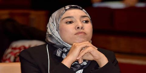 برلمانية من البيجيدي لماء العينين : قرار نزع الحجاب لا يكون بوضعه في مكان والتخلص منه في مكان آخر