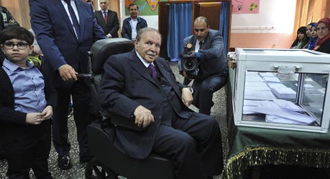 رســميا : بوتفليقة يترشح للرئاسيات وهذه مضامين رسالته للشعب الجزائري